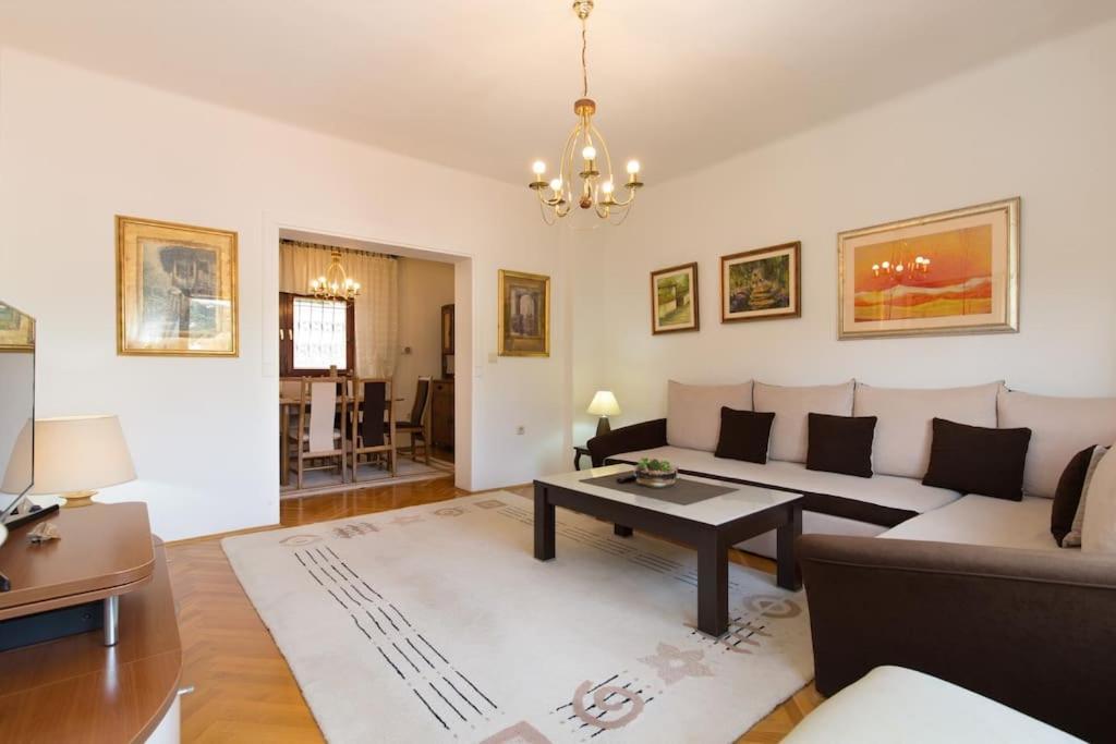 Old Town House In Sarajevo Διαμέρισμα Εξωτερικό φωτογραφία